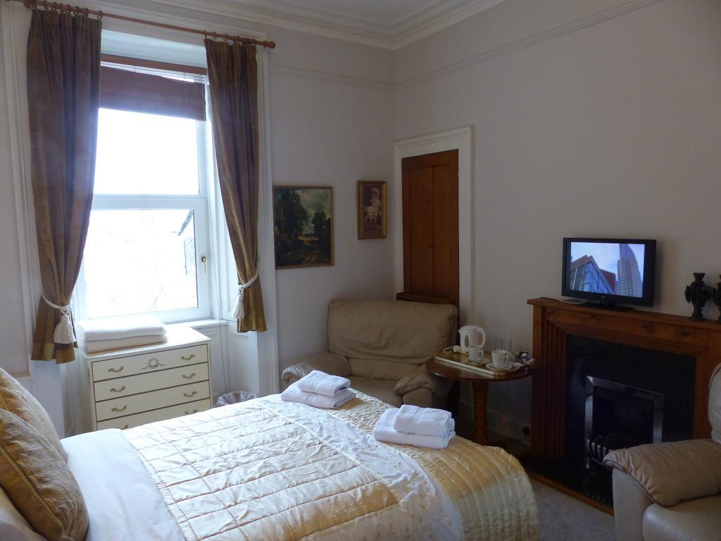 Castle Viewpoint B&B Инвернесс Номер фото